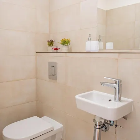 Apartmán Location 2-bedroom *